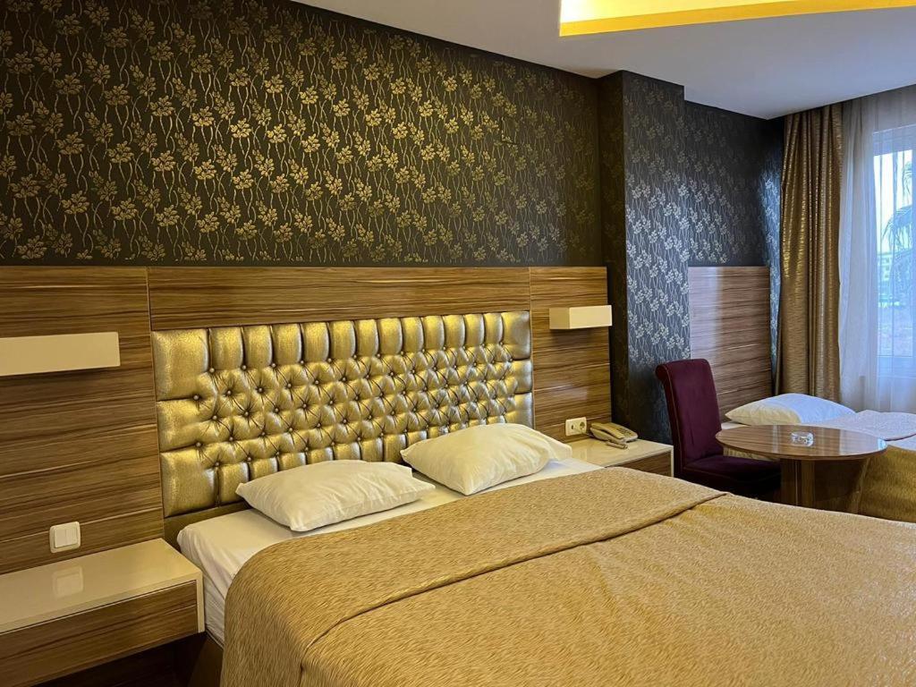 Grand Ezel Hotel Mersin  Zewnętrze zdjęcie